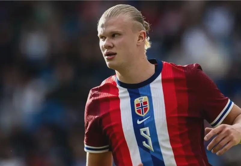 热议成都平神户：虽有遗憾但值得尊重，给中超挣脸没得黑（成都战平神户引热议：有憾但可敬，为中超长脸）