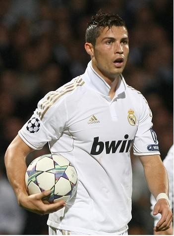 只差1球，特罗萨德将成为第5位解锁英超50球的比利时球员（再进1球，特罗萨德将成为比利时第5位英超50球达成者）