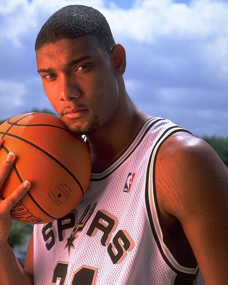 克尼佩尔：很高兴有机会打持球 有机会去尝试不一样的打法（克尼佩尔：为持球机会感到开心，期待尝试全新打法）