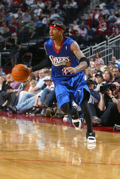 广岛三箭主帅：申花球员身体素质很强，我们要发挥技术优势（广岛三箭主帅：申花球员体能出众，我们将以技术取胜）