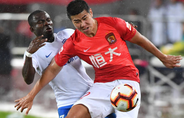 伤愈复出，卡瓦尼时隔两个月再次代表博卡出场并打进一粒点球（复出即破门：卡瓦尼两月后重返博卡并点射建功）