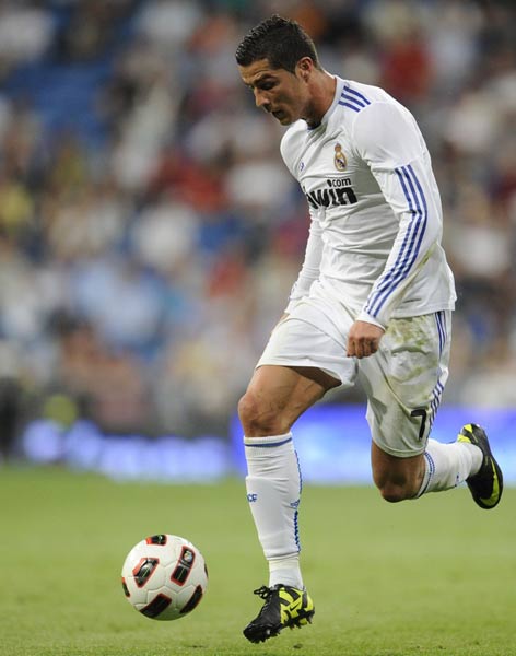 无可阻挡！布朗24中13怒砍赛季新高41分，三分11中6（势不可挡！布朗24投13中砍下赛季最高41分，三分11投6中）