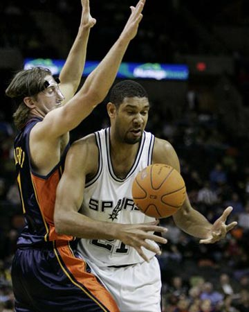 NBA球员交易动态及球队影响（NBA交易动向与球队格局变化）