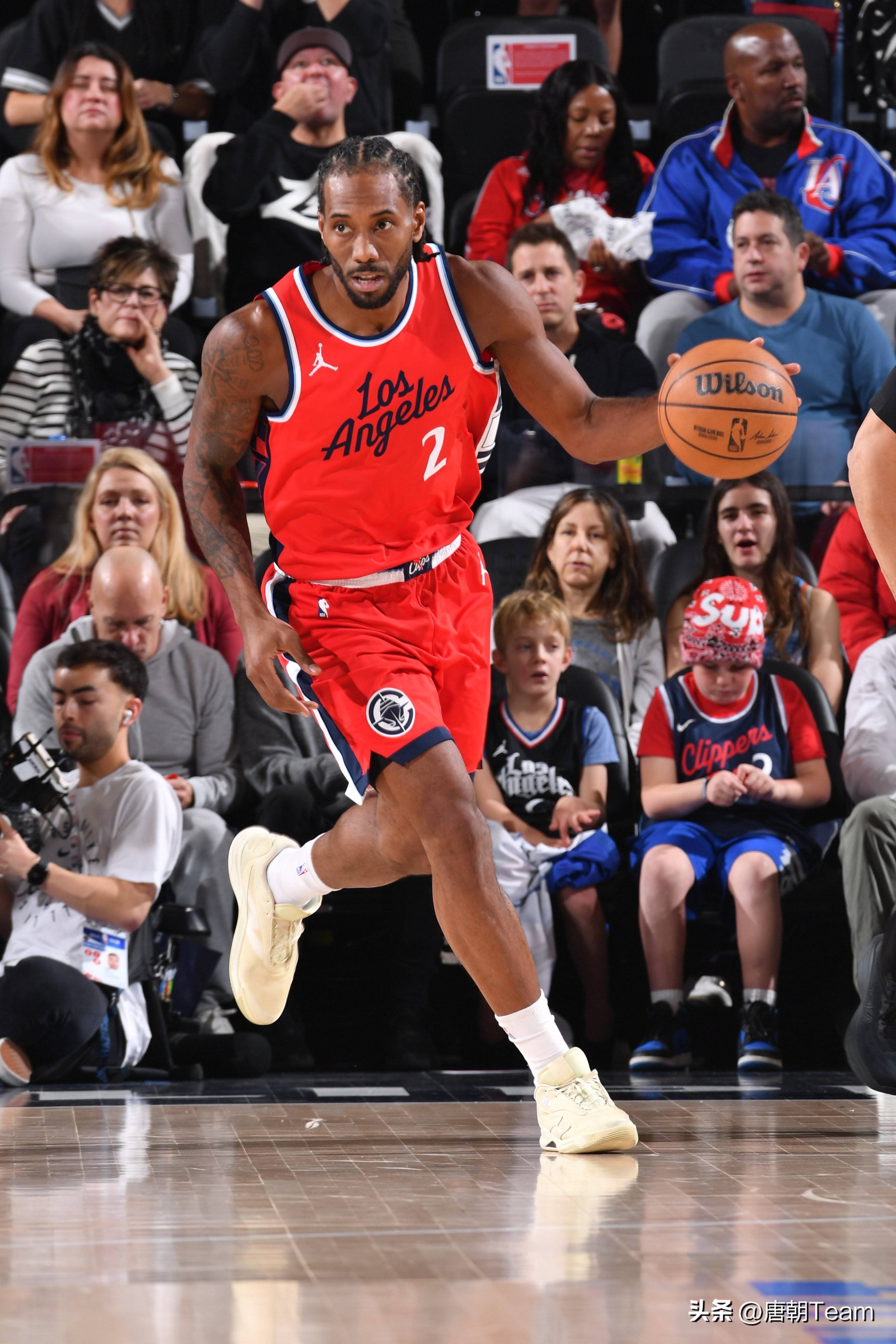 罗马诺：内马尔专注于帮桑托斯保级，但可能考虑1月自由转会（罗马诺：内马尔当下全力助桑托斯保级，或考虑一月以自由身离队）