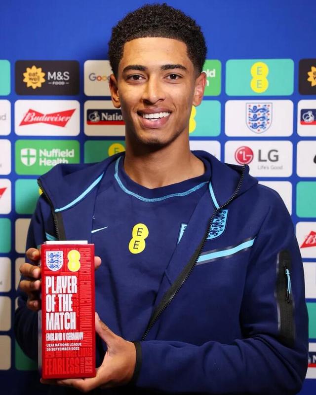 摇人！布伦森和哈特均已向球队管理层表态引进阿尔瓦拉多（布伦森与哈特已向管理层建议引进阿尔瓦拉多）